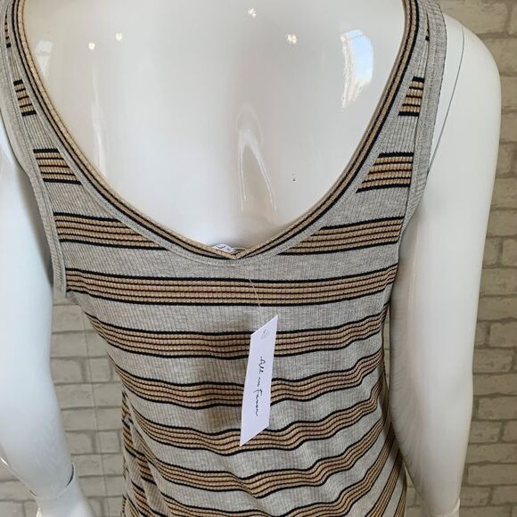 NWT All in Favor Rib Knit Henley midi dress - L - Picture 7 of 8